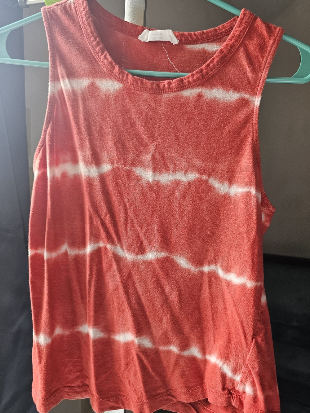 Women’s Red Tie-Dye Sleeveless Tank Top